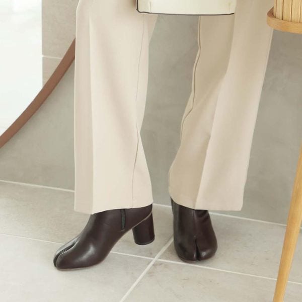 [}C]VFoꁖ܃fUC~hu[c/BBAiVivianj _[NuE