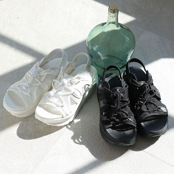 レースアップサンダル