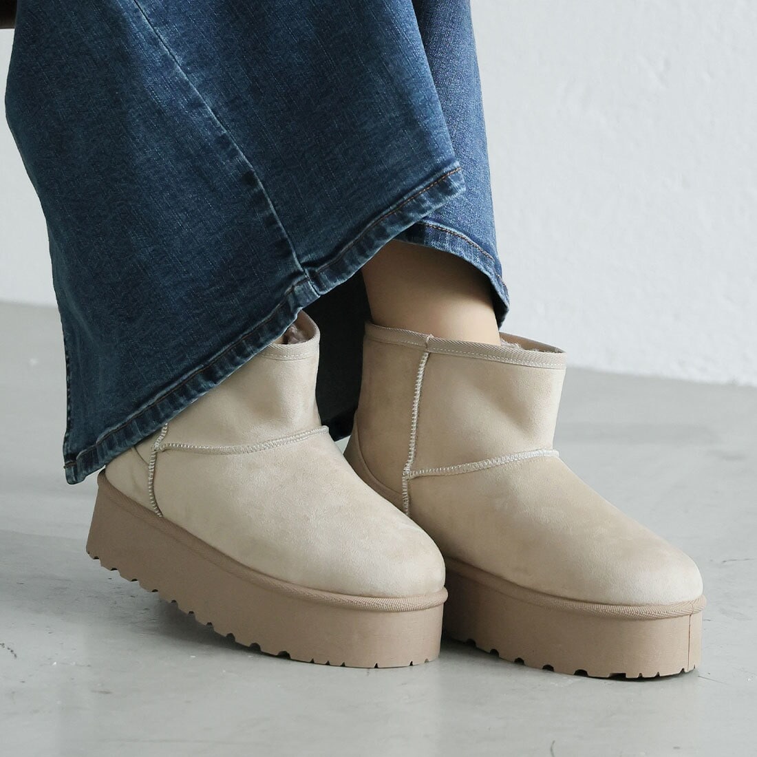 [}C]y25H~VJ[ǉzӂۂꃀ[gu[c/BBAiVivianj x[WXG[h