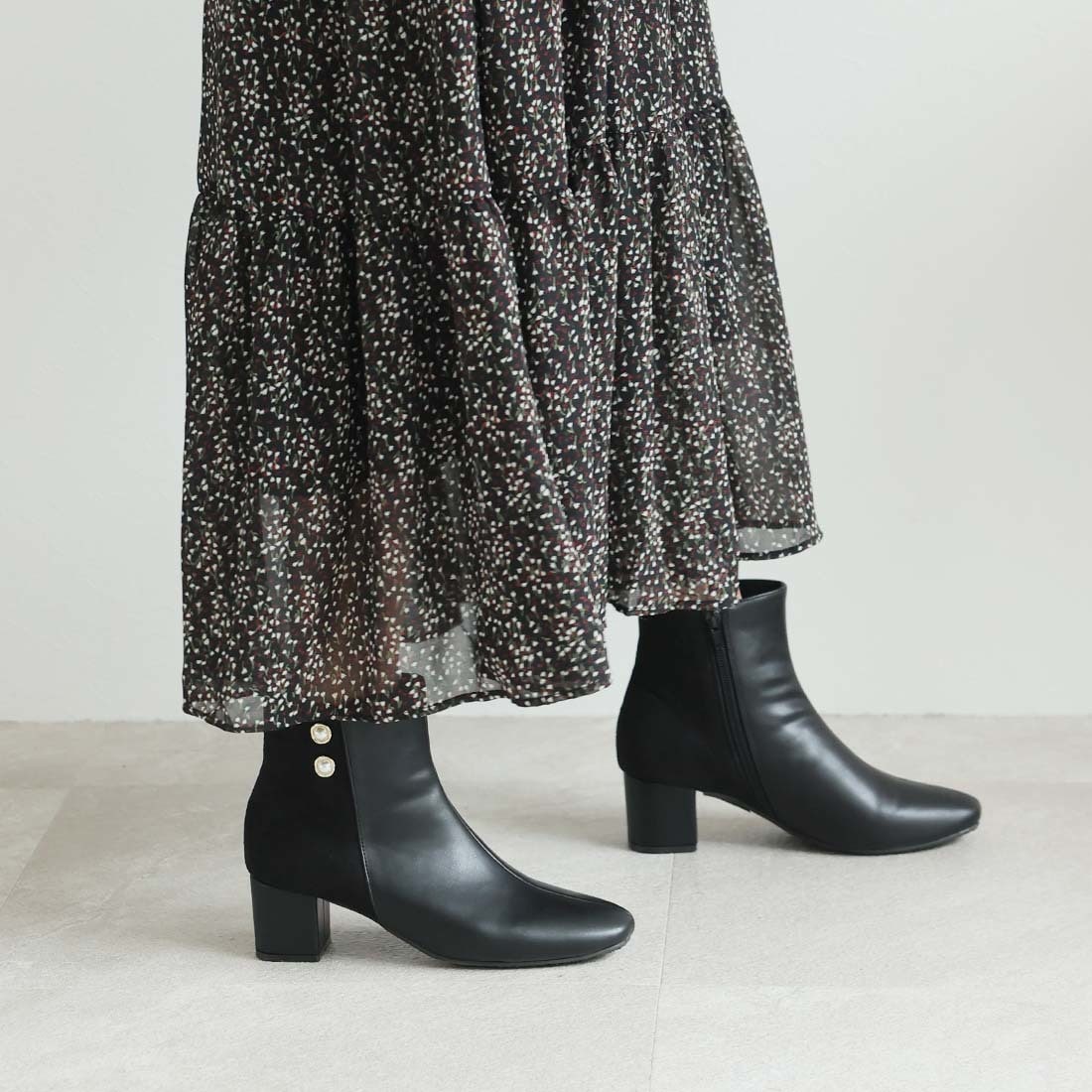 [}C]XNGAgDp[oCJ[V[gu[c/BBAiVivianj ubNPU