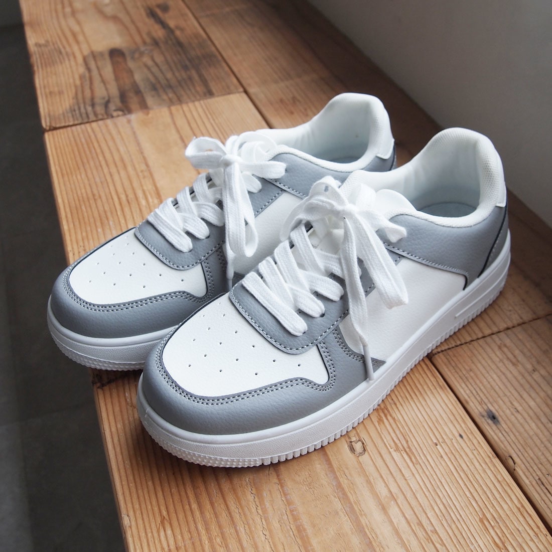 [}C]y25H~VJ[ǉz[eN[XAbvXj[J[/BBAiVivianj zCgO[