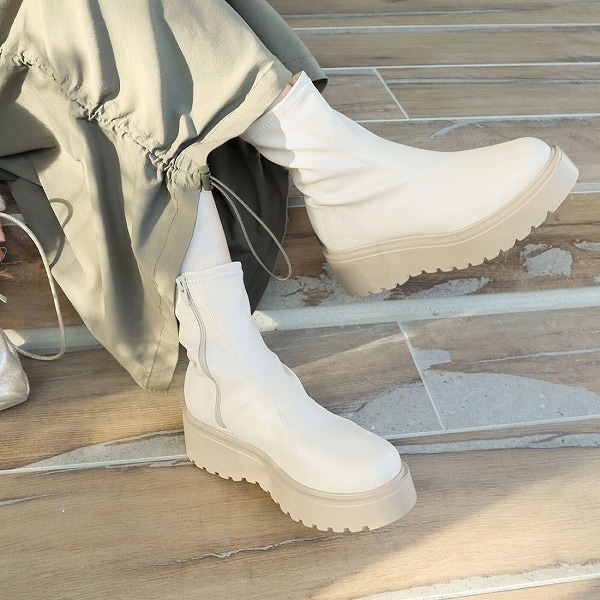 [}C]yomi×tera R{z_uXeb`Xgb`V[gu[c/BBAiVivianj x[W