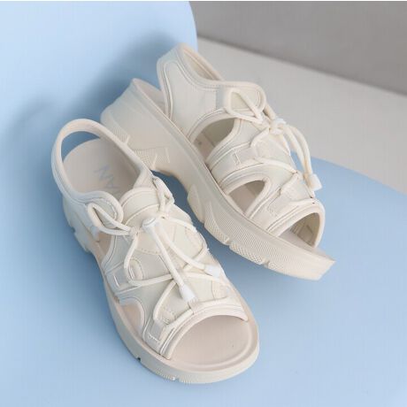 white シューズ