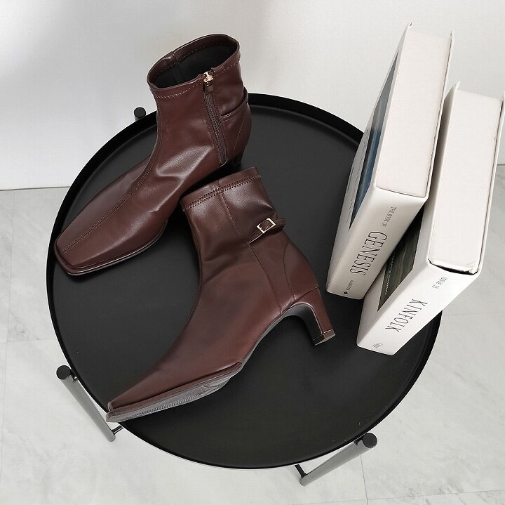 [}C]y25H~VzymichanR{zs[XtxgfUCXgb`V[gu[c/BBAiVivianj uE