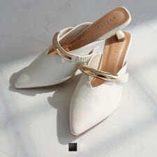 【26春夏新作】ゴールドモチーフミュールパンプス