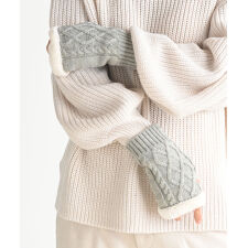 ケーブル編みハンドウォーマー