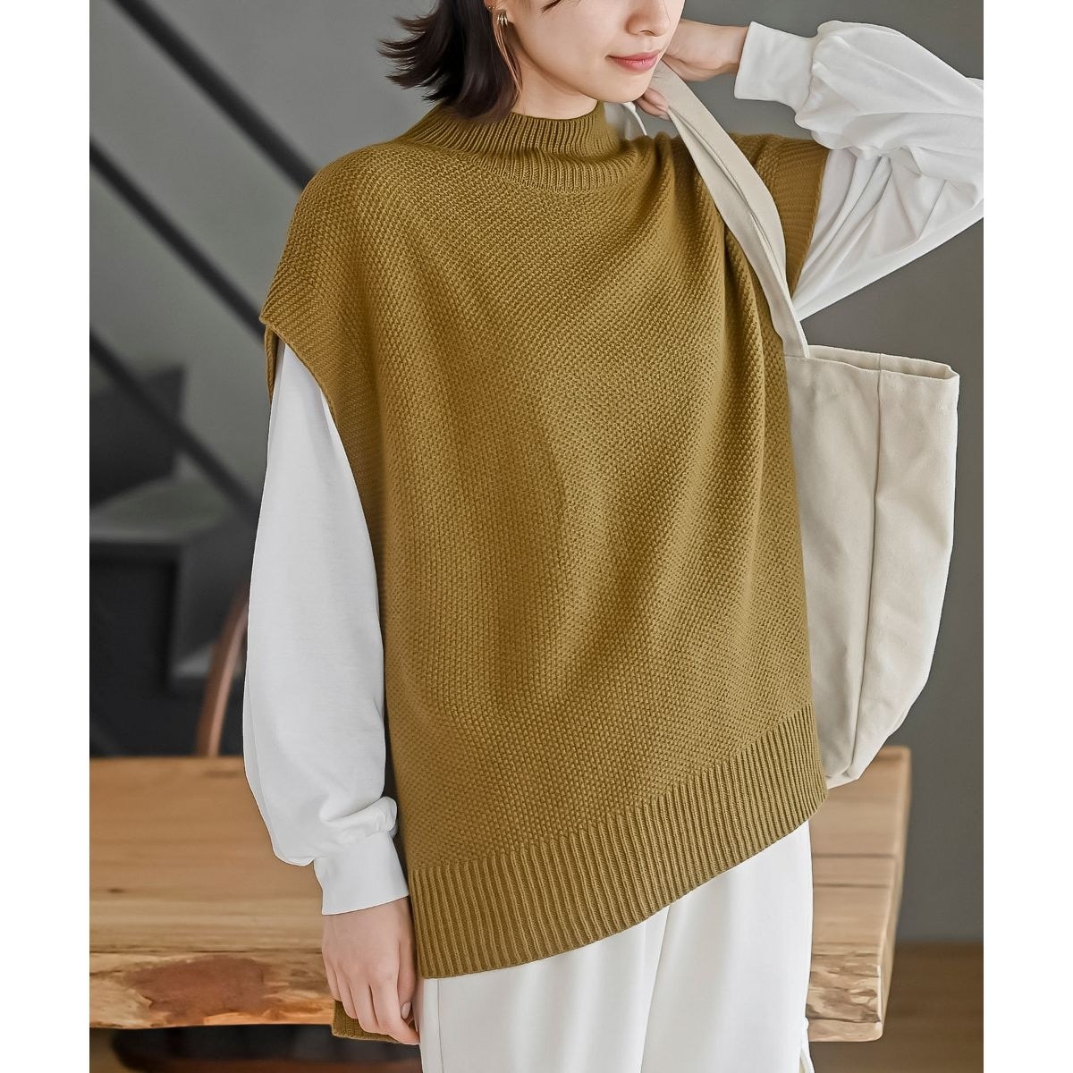 ロージーモンスター　スカラップポケットダブルジップベスト　イエロー　中綿ジレ ロージーモンスター スカラップポケットダブルジップベスト