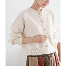 アール・ピー・エス(r.p.s)の多釦ショート丈ニットカーディガン