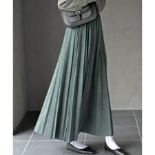 アール・ピー・エス(r.p.s)のランダムプリーツスウェードスカート