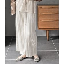 ポンチスエード細プリーツパンツ