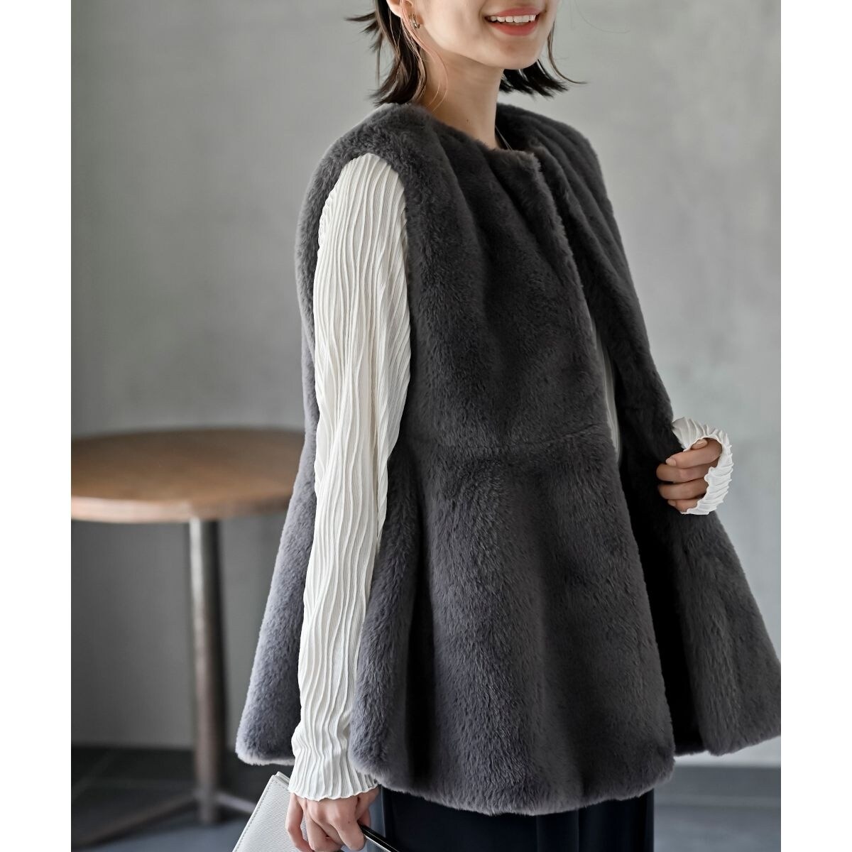 美品　hlam ラム 羊毛皮　リバーシブル　ベスト 美品 hlam ラム 羊毛皮 リバーシブル ベスト