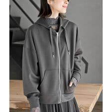 アール・ピー・エス(r.p.s)のダンボールドルマンジップパーカー