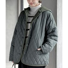 アール・ピー・エス(r.p.s)の裏ボアフード付きキルティングショートコート