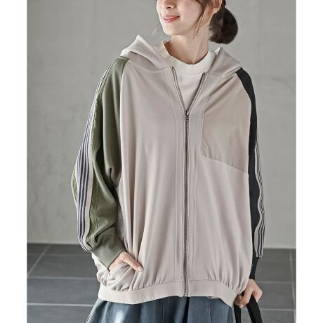 [^ԁF1100900150]2025/AW@NEWّfރ~bNXґȃgbNWPbg̃CX|[eB[~bNXȑɎdグĂgbNWPbgBHD邾łꌩĂ鑶݊̂PłB_炩ȃJbgfނƃVJVJ̃iCfނ_ɐ؂ւّfގgBAVg[ȃfUCR[f𐷂グĂ܂BƂVGbgŔoNV[ȃCgAE^[BZbgAbvΉ@yؑփgbNXJ[gzƍ킹ĒĂ܂B@i1100900151jŌĂBnȂLkiJbg\[̂݁jOJt@Xi[TCh|PbgDLY₾ܓ݂ꍇ܂:􂢉