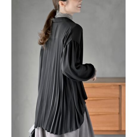 [^ԁF0210900173]2025/AW@NEWobNv[c̃GKguEXobNX^Cb`ɍʂv[cfUC̃uEXBӂƍLVGbgp؂₩ɉoĂ܂Btg͐^bNŏ炵h[v\BW[[bgVtHݏo͂łBXLbp[J[ŃlbNCƁBnȂLkȂOJ{^ߐF􂢉