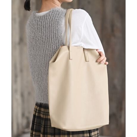 [^ԁF0091002114]2025/AW@NEWy2WAYzՂ_炩ȃtFCNU[̃obOƂĂ_炩ł₷tFCNU[obOBc̃tHA4̃t@Ccɂۂ܂܂B}`LĂ̂Ŏ[͂BTChɃV_[Ă̂Ŏ΂߂łƂł܂BVvȃfUCǂȃR[fɂȂł閜\obOBnȂLkȂ}Olbg{^|PbgV_[Osiߕsj