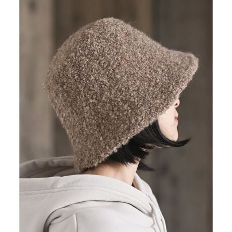 [^ԁF1071000219]2025/AW@NEWۂ肩ԂĂɒ܂u[N[nbgRƂtHoPbgnbgB~j}ȃVGbg̓X^CÔȃANZgɂȂ܂Bۂ肩Ԃ[߃fUCŏʂBn̂fނŌ^ꂵɂ̂͂łBƂu[N[[V[Y[h߂ĂACeBɔzAŏ̍ނŏoׂĂ܂̂ł̂قǂ낵肢܂B@܂̏ԂōĂ܂̂œ͂܂oČ`𐮂ĂƂ߂܂BnȂLkȂFhCN[jO