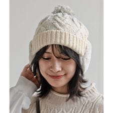 アール・ピー・エス(r.p.s)のイヤマフ付きポンポンニット帽