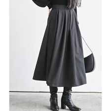 アール・ピー・エス(r.p.s)のボックスプリーツロングスカート