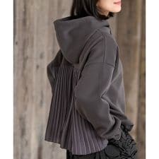 アール・ピー・エス(r.p.s)のBACKプリーツ裏起毛ワイドパーカー