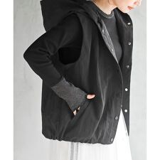 ナイロンフードベスト