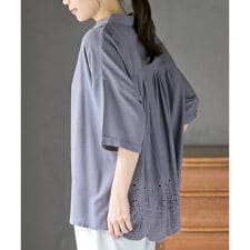 衿スカラップ刺繍5分袖ブラウス