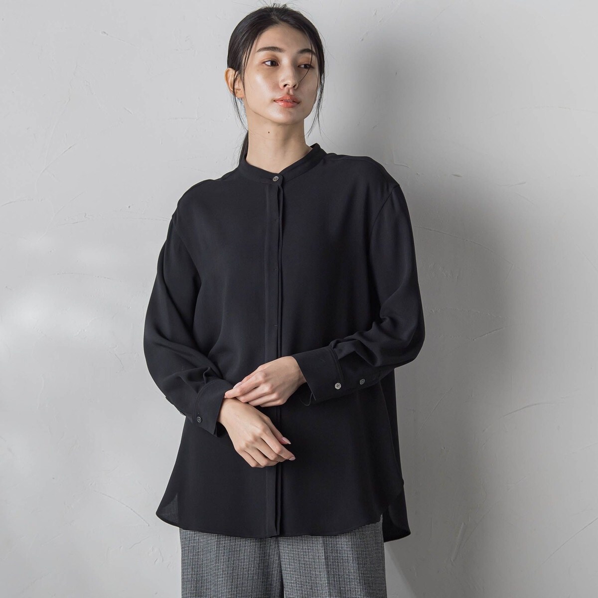 ラ エフ la.f… 【大きいサイズ】【la.f...L】BRIGHT SATINブラウス （サックス） ラ エフ la.f… 【大きいサイズ】【la.fL】BRIGHT SATIN