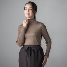 【大きいサイズ】ラメリブタートルニット