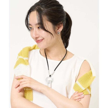 [^ԁFPZKGC81110]d˒R[fɖ𗧂A炩fނ̕î^NgbvoꁡfUCEXgb`̂锖̃JbgW[[bg̃^NgbvłEz匩fފȂ̂ŉHD̑OJĒpA^NgbvĂT}ɂȂꖇłEtăR[f̒񂵂Ɋ􂷂@\킹DGACełEقǂ悢nƌ݂łȂ̂ŉ{fBCȂǂЂтɂS܂E@ŊȒPɐ􂦂Ƃ|CgfށEהԎ̎gƂĂydオ̃W[[bgfށEBe[WH邱ƂœɂxƏ_炩ȃ^b`Ă܂EUVJbgAzAڐG⊴̋@\A}XLX^CɒSn̗ǂ킹f炵fނł֘AWEV[ʁGWoR[fBl[gTvFAC{[₠AubNȂnFȂLkF₠򊴁FȂňFPA@F􂦂 model:H169 B78 W60 H89 pTCY:MOł̎Be͐FقȂꍇ܂Bi̐F́AX^WIBẻ摜QƂB