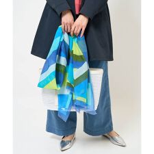 幾何学柄シルク混ストール