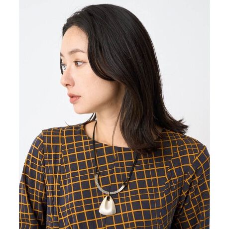 [^ԁFPG2AE01110]fUC EU^̍׃p[c̕\ʂɂ͒Ɩ()̖͗l̃p[cƍ׊ۃR[hgݍ킹lbNX Eۂ݂ттgCAO^gp\ʂɂ͗̊̂H{Ă܂ Ep[c͌ڂyAɂقǂ̎g₷ł肵Ă܂ EWWEbV炵_ȃp[cł ANZT[p[cEiȂǂ̋ɉ܂܂Ăꍇ܂BȂqlɓꂽĈݍ񂾂肵Ȃ悤ɁAgpۊǂ̍ۂ͌dɂӂB