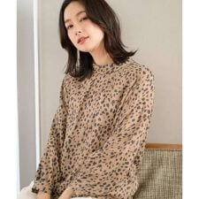 [日本製/セットアップ対応]レオパードロールネックブラウス