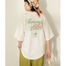 バックロゴプリントTシャツ