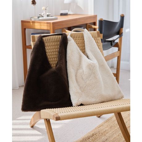 [^ԁF0H000938800]ӂ犊炩ȃtFCNt@[Gߊ̂fUCobOBgh̃gCAOVGbgłȂꊴՂɃANZg܂BVvȂ傫߃TCYŏނȂǂ܂pIȎ[́Bgbvɂ̓U[n킹邱ƂŎ₷AVJbgŃV_[g₷ėp̍ACełBfp摜́A̓ŐFČꍇ܂Bg̃j^[ɂďi̐FČꍇ܂B