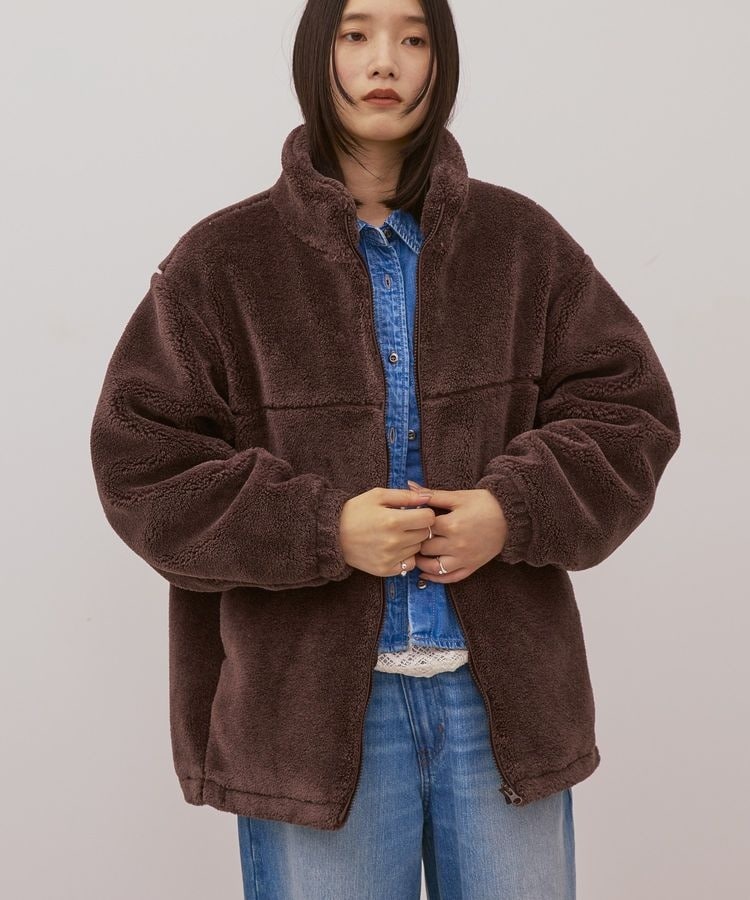 [}C]X^hJ[~jt@[u]/AJzbNiAMERICAN HOLICj uE