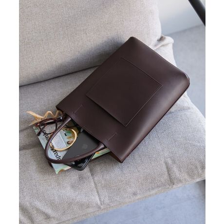 [^ԁF0H001223600]炩ȕ\ʊ̃U[CNfނŎdĂg[gobOBOłV_[xgt2WAYdlȂ̂͂łBO|PbgtŃX}[gtH⏬TbƎo₷Ag肪̂|CgB\ȃubNAgh̃uẼVbNȐFWJɂڂłBfp摜́A̓ŐFČꍇ܂Bg̃j^[ɂďi̐FČꍇ܂B