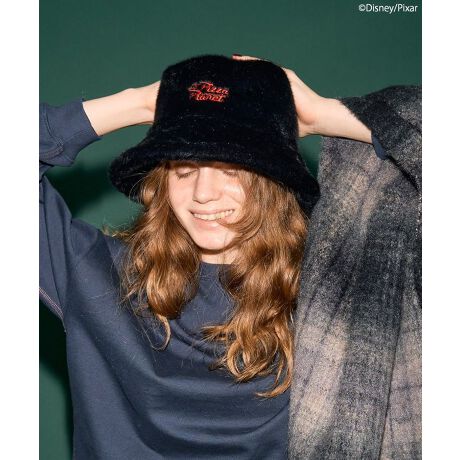 [^ԁF0H001242900]fJ30N}wgCEXg[[xV[YɓoꂷAusUEvlbgṽjtH[C[WV[YBV[Y[h܂t@[fނ̃oPbgnbgBtgɂ́usUEvlbgṽShJBtFCNt@[̃{[̂fUCȂ̂ŁAʂ҂ł܂BJWAɂ͂Aꂢ߃X^Cɂ􂵂ĂACełBfp摜́A̓ŐFČꍇ܂Bg̃j^[ɂďi̐FČꍇ܂BXq oPn oPbgLbv Mtg v[g Pixar sNT[  zf[