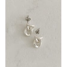 チェーンピアス