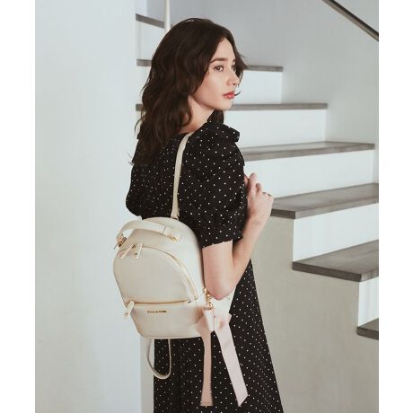 [^ԁF08000308000]lC̃{MbNɐVFo500ml̃ybg{gⒷzyXeʂȃbNB㎿̂tFCNU[gpA܂݂fUCŃNVbNȈۂɎdグ܂BOo郊{`[tȂ̂|CgS[h̃Sv[głݍvXȂǁAVvȂו܂ł̃fUCłBC[͗Jt@Xi[ŁAו̏oyXILC߂JWA܂ŕLR[fBl[gɍ킹閜\ACełBsڃ|CgtOʃ|Pbg͑O݂ƃRpNgłAL߂̃}`łו܂Bׂ͂Ċۂ݂тт̂gpBtF~jȈۂɁ􁟃V_[R͏זڂŉؚǏ6ĂĂDȒɒ\Bt@Xi[͊J߂₷_uɁIɃJV̓IWiF}[NJVgpB500ml̃ybg{gA܂肽ݎPAzA|[`Ȃǂ邵eʁI|PbgɂS𔓉JɂƂ߂|CgB{`[͑傫߂̃{ANZgɁBOO{ŏiȈۂɁBO\IMaison de FLEUR̃{MbN͗̏WƂēo^ς݂łByӎzTvɂĎBesĂ܂Bۂɂ͂鏤iƎdlTCY኱قȂꍇ܂Bfp摜́A̓ŐFČꍇ܂Bg̃j^[ɂďi̐FČꍇ܂B