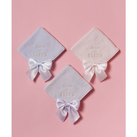 [^ԁF08000388500]傫ȃTe{ANZgɂȂAl^InJ`BFō킹{ƃS[hMaison de FLEUR̃ShJiȈۂvX܂BӂƂDG肪Sn悭AfC[gɂ҂Bpɂ͂AMtgɂ߂̃ACełBsŐY^IłtĂAӂӂŌ`L[vIMaison de FLEUR̃nJ`͍i^I̖YnQsłׂĐYĂ܂ByӎzTvɂĎBesĂ܂Bۂɂ͂鏤iƎdlTCY኱قȂꍇ܂Bfp摜́A̓ŐFČꍇ܂Bg̃j^[ɂďi̐FČꍇ܂B