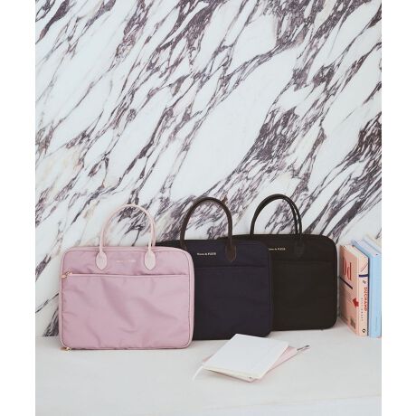 [^ԁF08000247400]yPC̑ΉTCYF13C`܂Łz^тɕ֗ȃnhtPCP[XBVvȃJ[ɃU[̎ƃS[h̃SvgoBɃX^htĂ̂ŁAm[gp\R΂߂ɗĊ|Ďgpł܂R[hނ}EX̎[ɕ֗ȃbVfނ̃|PbgtBPCɂNbV̂fނgpĂ܂Bʋ΂e[N̍ۂɂCグĂACełyӎzTvɂĎBesĂ܂Bۂɂ͂鏤iƎdlTCY኱قȂꍇ܂Bfp摜́A̓ŐFČꍇ܂Bg̃j^[ɂďi̐FČꍇ܂B