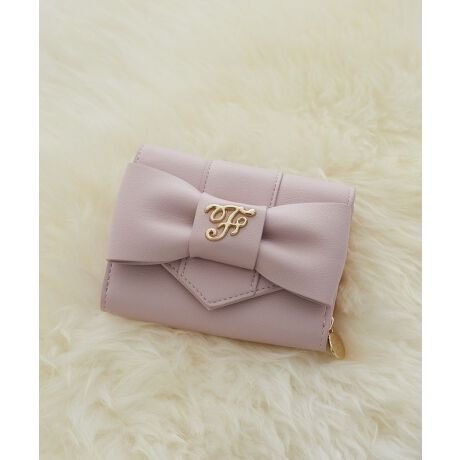 [^ԁF08000215300]uFv`[tA̓Iȃxg{l~jEHbgBEhWbv^CṽRCP[XɁADƃJ[h[Ă܂B|Pbg̊p΂߂ɂ邱ƂŁAJ[h̏oꂪ₷悤ȍHv_炩ȎG̃U[fނ₳肰ȂzFgȂǁÅfUC͂łBpɂ͂AMtgɂ߂̃ACełByӎzTvɂĎBesĂ܂Bۂɂ͂鏤iƎdlTCY኱قȂꍇ܂Bfp摜́A̓ŐFČꍇ܂Bg̃j^[ɂďi̐FČꍇ܂B