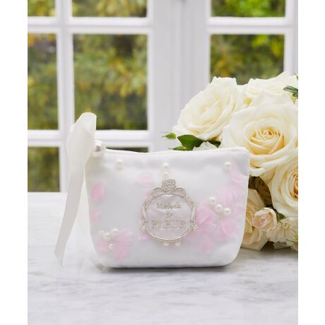 [^ԁF08000426600]June Bride Collectionx[̂悤ȃ`[dˁAɃt[V[C[WԂтꂽVѐŜfUCɎdグ~j|[`Bt@Xi[ɂ̓Te{Ƒ嗱p[gpXɉ؂₩ȈۂɁBtgɂ̓OfUC̃t[SVpS[hJ[̎hJŎ{Ajɂ҂ȓʊvX܂V[Ỹg[gobOƂ̃Zbggy߂ACełfp摜́A̓ŐFČꍇ܂Bg̃j^[ɂďi̐FČꍇ܂B