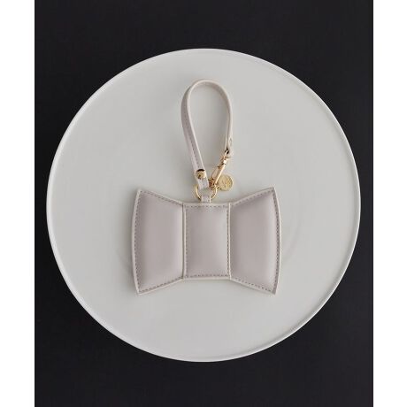 [^ԁF08000645300]gĥՂƂ{L[gȃpXP[XB}bgȃU[fނŃ{`[tłÂȂ肷ȂfUCɎdグ܂wʂ̃NA|PbgɃJ[hꂽ܂܎gp\BobO̎ɕt邱ƂoXgbvtŎgVvȃJ[Ȃ̂ŗlXȃACeƍ킹Ă܂Bfp摜́A̓ŐFČꍇ܂Bg̃j^[ɂďi̐FČꍇ܂B