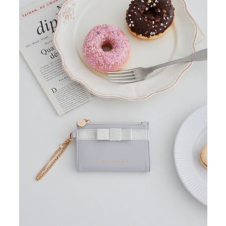 [^ԁF08000645700]ƂOO{iȓ܂̃tOgP[XB6̃J[h|PbgƃRC|PbgtȂ̂łoɕKvȂ̂[o܂`F[tȂ̂ŃobOɎtĎĝ|CgIfp摜́A̓ŐFČꍇ܂Bg̃j^[ɂďi̐FČꍇ܂B