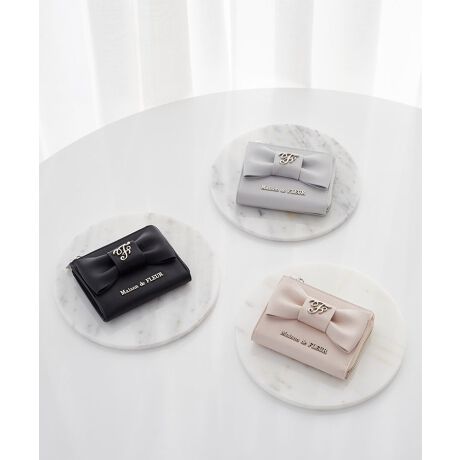 [^ԁF08000677500]̓Iȃxg{ltOgP[XBVo[́uFv`[tiȈۂvX܂3̃J[h|Pbg3[dl̃RCP[XtBRCP[XLɊĴŒg₷g蔲QłyӎzTvɂĎBesĂ܂B ۂɂ͂鏤iƎdlTCYقȂꍇ܂Bfp摜́A̓ŐFČꍇ܂Bg̃j^[ɂďi̐FČꍇ܂B