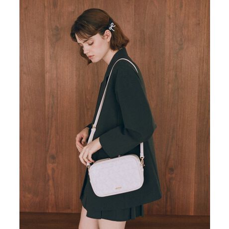 [^ԁF08000792700]lC̃{LeBOobOɐV삪oIWĩ{ŃLeBOlXNGA|VFbgBK[[Ȃm͂AJWAȃR[fBl[gɂ킹₷fUCɎdグ܂RpNgȃXNGAtHȂA500ml̃ybg{gۂTCYŎ[͂QIwʂƓɂЂƂ|PbĝŁA̐₷̂|Cgf[gx̂oȂǂɂ􂵂ĂACełByӎzTvɂĎBesĂ܂Bۂɂ͂鏤iƎdlTCY኱قȂꍇ܂Bfp摜́A̓ŐFČꍇ܂Bg̃j^[ɂďi̐FČꍇ܂B