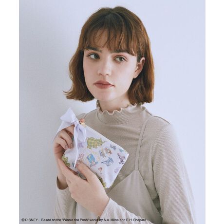 [^ԁF08000831200]Disney CollectionwWinnie the Poohx83݂͂̓LOu܂̃v[v̓ʂȃRNVowv[Ƃ炵x璅z𓾂obO|[`Ȃ5^CAbvIuv[v̖̒ɓoꂷuYIEvƁuqC^`ṽJtȑgp|[`Btgɂ́A݂͂낤Ɠuv[v𔓃vgŕ\܂t@Xi[Ƀx_[̃Te{vXAMaison de FLEURȂł͂̓ʊfUCɁBRpNgȃTCYŁA߂̃obOło鎞ɐȂ̂|CgB|PbgtĂ̂ŁA萮ł܂yӎzTvɂĎBesĂ܂Bۂɂ͂鏤iƎdlTCY኱قȂꍇ܂B̃ACe͂ll1J[ɂ2_܂ł̂wƂĂ܂Bfp摜́A̓ŐFČꍇ܂Bg̃j^[ɂďi̐FČꍇ܂B