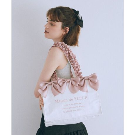 [^ԁF08000628500]{[Ղȃ{ƃtnh؂₩ȃXNGAg[gobOBiȃWJ[hfނɃuhShJvXB|PbgtŁAX}[gtHpXP[XȂǂƎ[o܂A4TCY邵Ƃ[͂ƌ|₷߂̎ŁAfC[g͂ʊwEʋ΂܂ŕL􂷂ACeł􁦃fp摜́A̓ŐFČꍇ܂Bg̃j^[ɂďi̐FČꍇ܂B