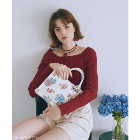 [^ԁF08000737400]Maison de FLEUR~JԒdJԒdƂ̃R{[VACeeoJԒdďCMaison de FLEURIWitX̖uART DE LYSvЂ̃SuDŕ\ʂȃobOłBuhےAWTCƃo`ASuñg[gobOBƂXNGAtHŌ^ꂵɂÂfUCɎdグ܂BRpNgȌڂȂ}`̂łՂ[ł܂BCɓ̃`[ȂǂtăAWy߂DJtR[fBl[gɕi悭݁AfC[g͂Aʂȓ̃obOƂĂ߂̃ACełByӎzTvɂĎBesĂ܂Bۂɂ͂鏤iƎdlTCY኱قȂꍇ܂Bfp摜́A̓ŐFČꍇ܂Bg̃j^[ɂďi̐FČꍇ܂B